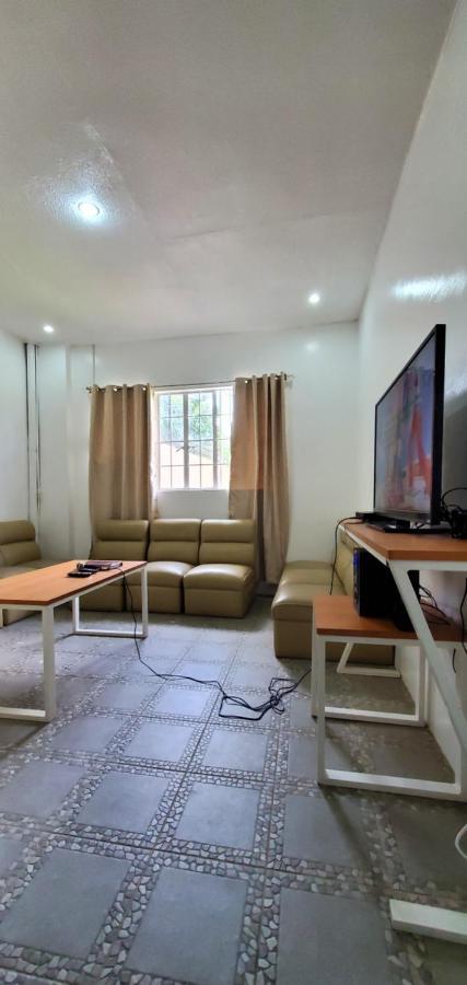 Country Home In Silang Tagaytay Екстер'єр фото